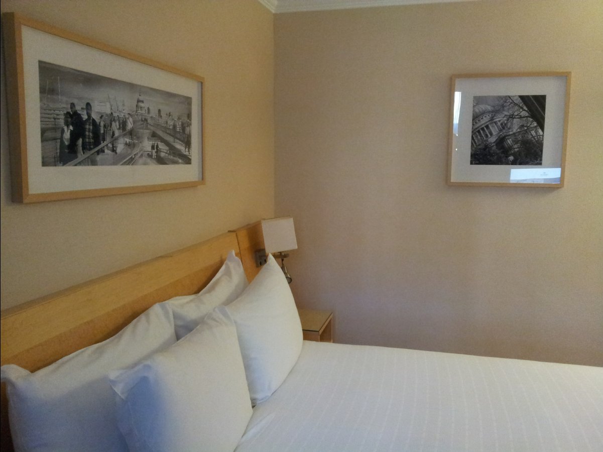 Hilton Hyde Park03